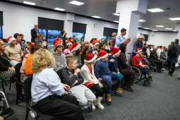 6Z6-B5Og.jpeg-„Paczka pod choinkę”. Podsumowanie świątecznej akcji w Krakowie