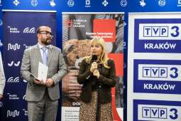 tgfoHuSQ.jpeg-„Paczka pod choinkę”. Podsumowanie świątecznej akcji w Krakowie