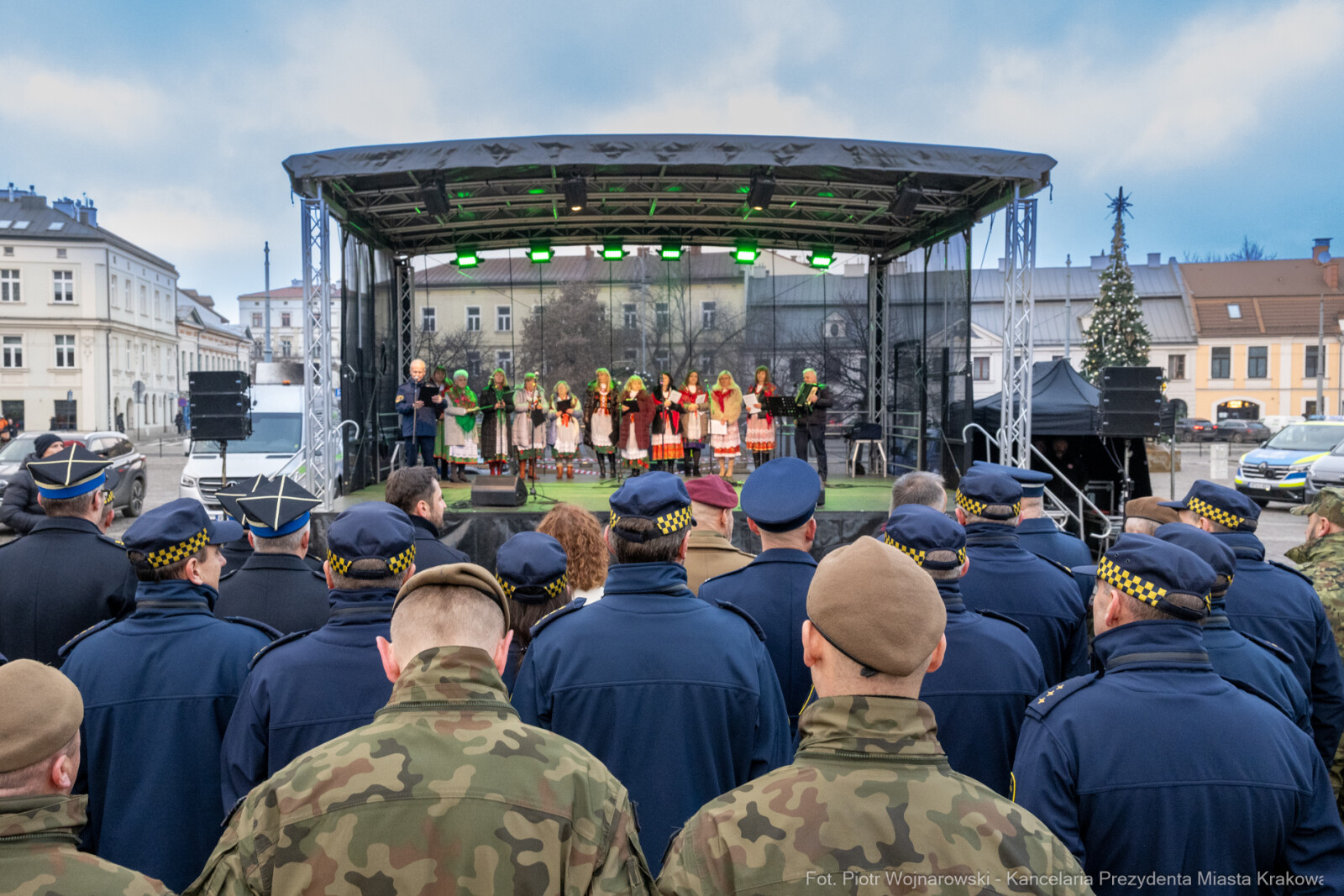 Miszalski, Rynek Podgórski, samochody, Policja, Straż Pożarna, Straż Miejska, zdjęcia  Autor: P. Wojnarowski