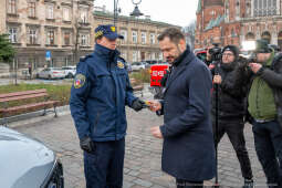 Miszalski, Rynek Podgórski, samochody, Policja, Straż Pożarna, Straż Miejska, zdjęcia