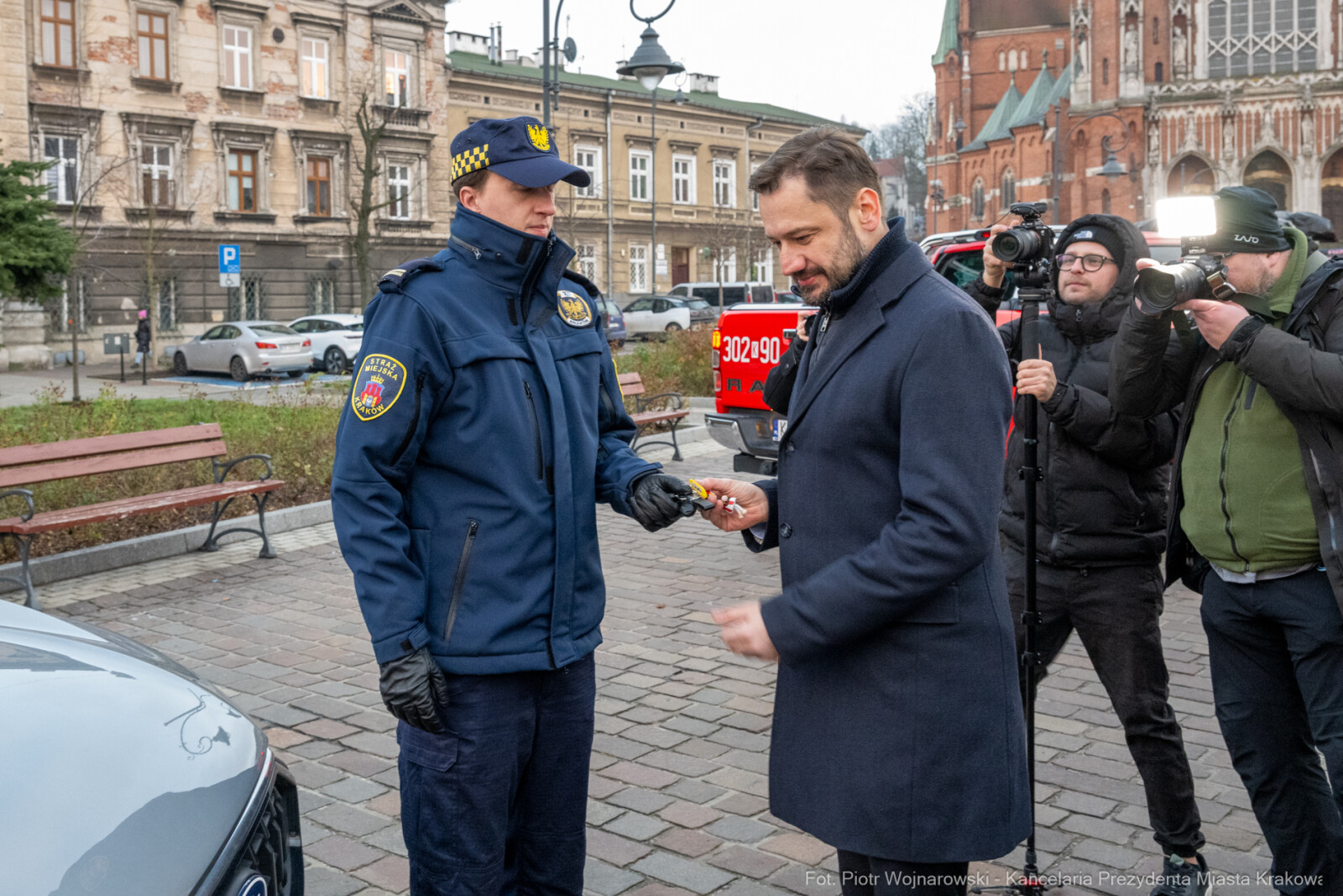 Miszalski, Rynek Podgórski, samochody, Policja, Straż Pożarna, Straż Miejska, zdjęcia  Autor: P. Wojnarowski