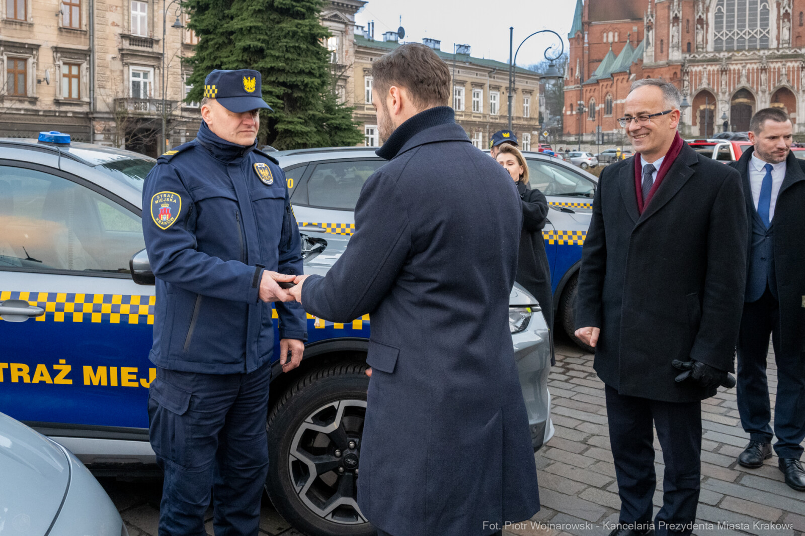 Miszalski, Rynek Podgórski, samochody, Policja, Straż Pożarna, Straż Miejska, zdjęcia  Autor: P. Wojnarowski