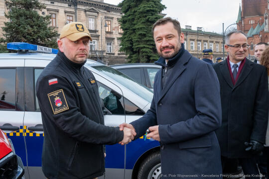 Miszalski, Rynek Podgórski, samochody, Policja, Straż Pożarna, Straż Miejska, zdjęcia