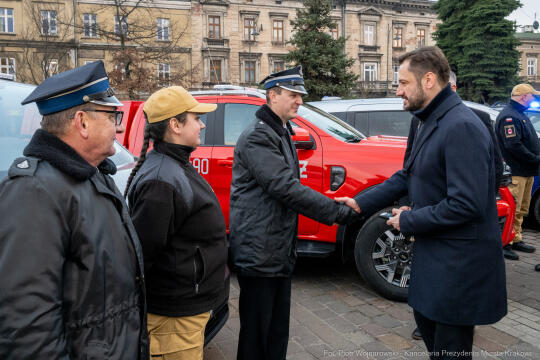 Miszalski, Rynek Podgórski, samochody, Policja, Straż Pożarna, Straż Miejska, zdjęcia