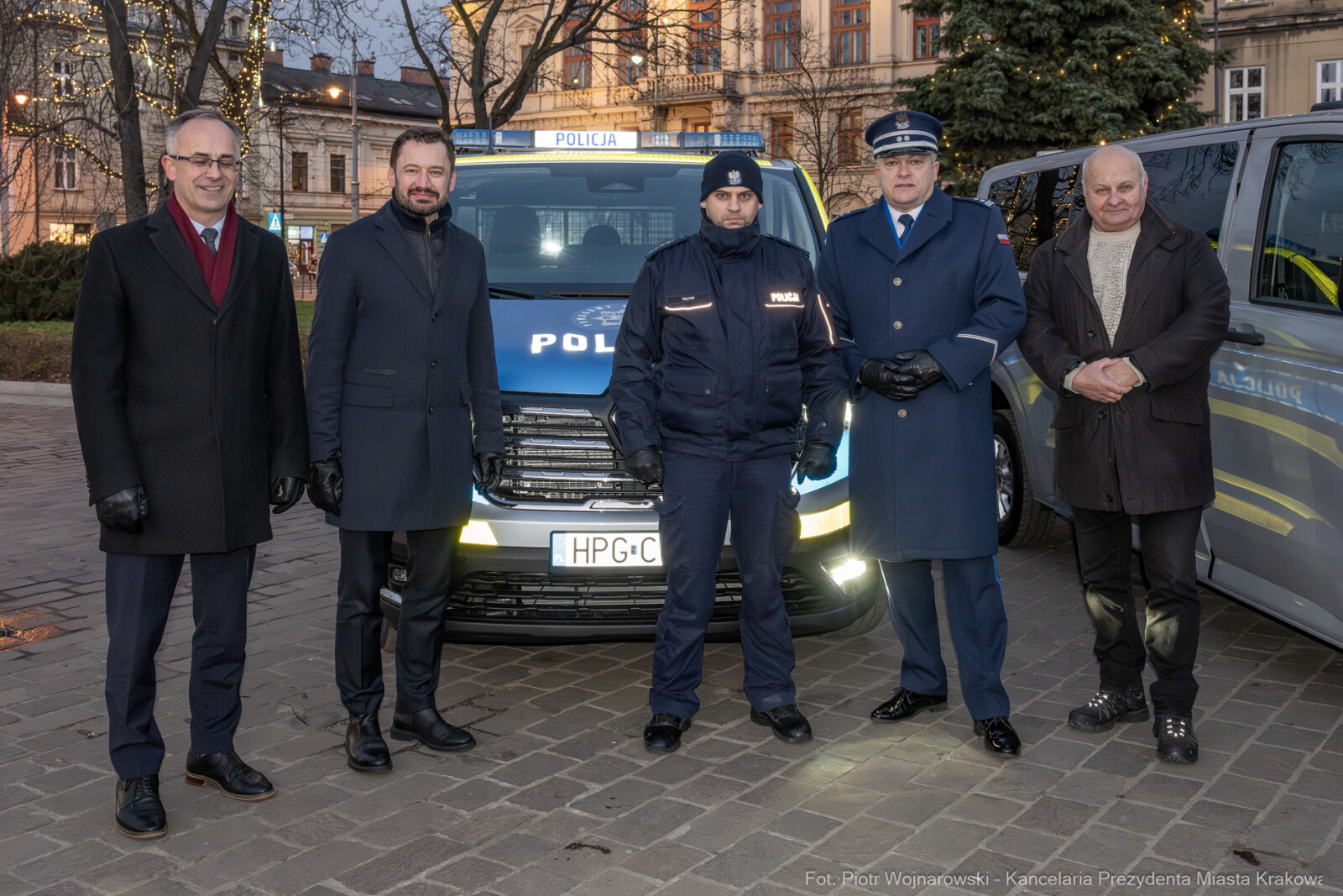 Miszalski, Rynek Podgórski, samochody, Policja, Straż Pożarna, Straż Miejska, zdjęcia  Autor: P. Wojnarowski
