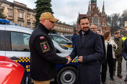 JG_251212_KRK_8L8A3984.jpg-Prezydent podziękował służbom mundurowym