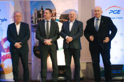 PODZIEL_SIE_CIEPŁEM-11.jpg-Finał 19. edycji akcji społecznej „Podzielmy się ciepłem”