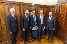 42mYHjuw.jpeg-Prezydent Krakowa docenił bohaterską postawę pracowników MPO