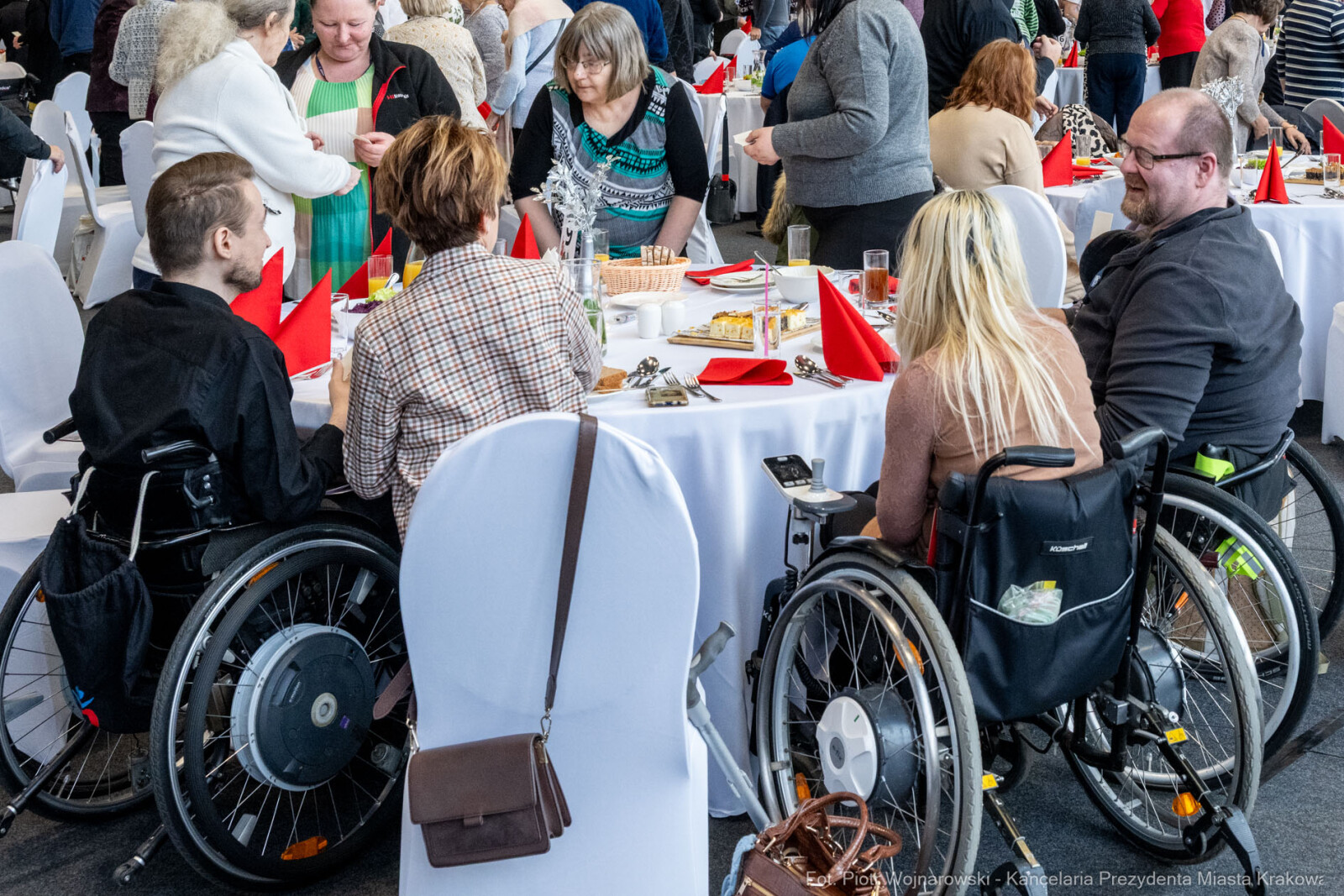 PW_6567_ 029_fot. Piotr Wojnarowski.jpg-wigilia, niepełnosprawni, Miszalski, Klaman, zdjęcia  Autor: P. Wojnarowski