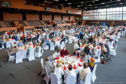 PW_6567_ 030_fot. Piotr Wojnarowski.jpg-wigilia, niepełnosprawni, Miszalski, Klaman, zdjęcia