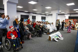 JG_251211_KRK_8L8A2545.jpg-Akcja paczka na święta