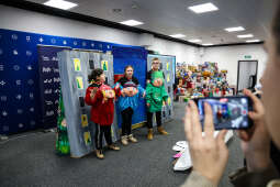 JG_251211_KRK_8L8A2562.jpg-Akcja paczka na święta