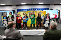 JG_251211_KRK_8L8A2642.jpg-Akcja paczka na święta