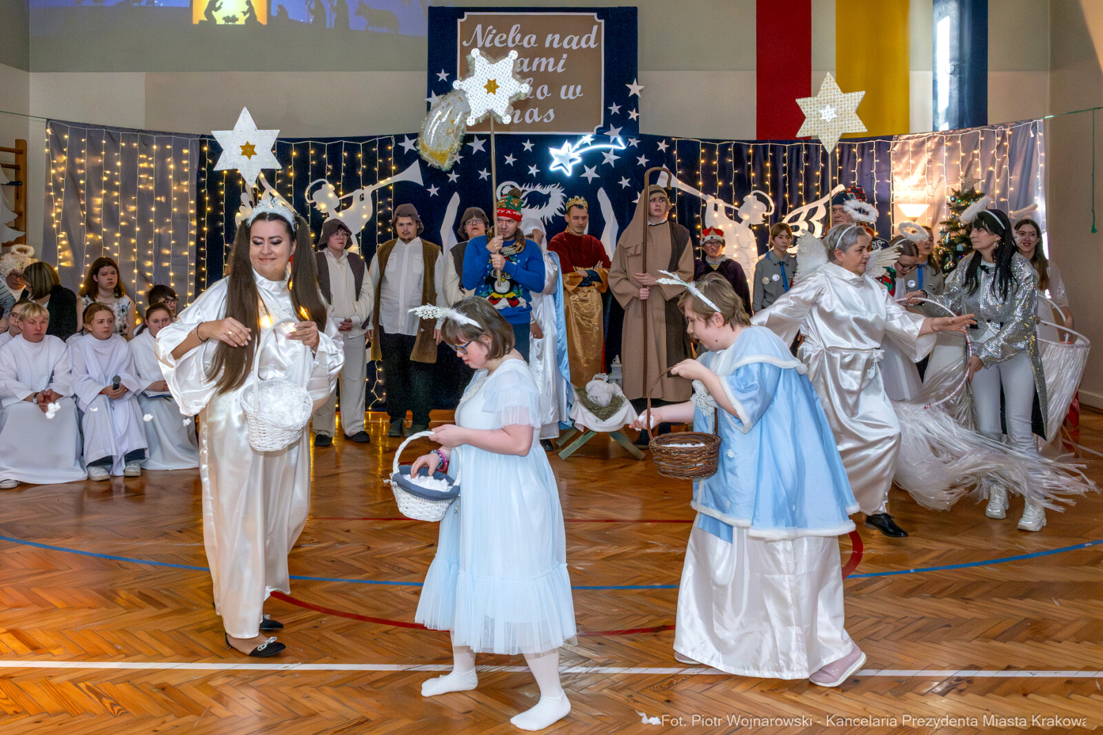 PW_660_ 032_fot. Piotr Wojnarowski.jpg-ZSS nr 14, jasełka, Miszalski, przedstawienie, zdjęcia  Autor: P. Wojnarowski