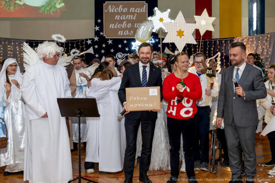 PW_660_ 034_fot. Piotr Wojnarowski.jpg-ZSS nr 14, jasełka, Miszalski, przedstawienie, zdjęcia