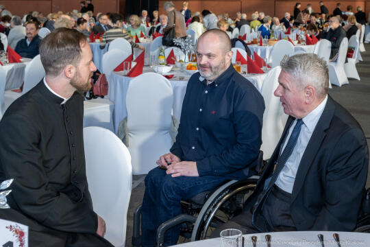 PW_661_ 004_fot. Piotr Wojnarowski.jpg-Miszalski, seniorzy, spotkanie, Focha, wigilia, zdjęcia