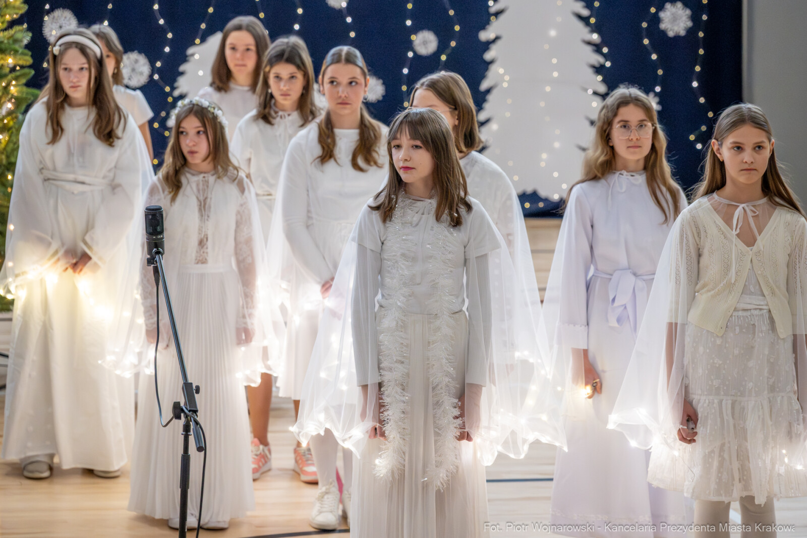 PW_662_ 015_fot. Piotr Wojnarowski.jpg-Miszalski, przedstawienie, SP nr 20, jasełka, zdjęcia  Autor: P. Wojnarowski