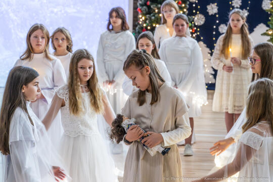 PW_662_ 023_fot. Piotr Wojnarowski.jpg-Miszalski, przedstawienie, SP nr 20, jasełka, zdjęcia