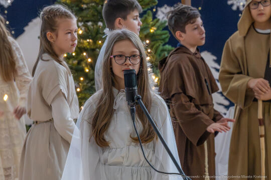 PW_662_ 024_fot. Piotr Wojnarowski.jpg-Miszalski, przedstawienie, SP nr 20, jasełka, zdjęcia