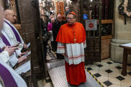 JG_251220_KRK_8L8A9340.jpg-Kraków: ingres kardynała Rysia w katedrze na Wawelu