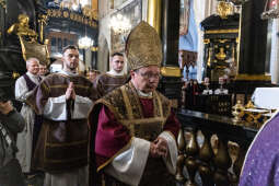 JG_251220_KRK_8L8A9889.jpg-Kraków: ingres kardynała Rysia w katedrze na Wawelu