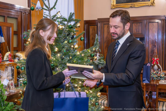 Miszalski, wręczenie, dyplomy, stypendium, im. Juliusza Leo, Tamara Cieśla, Miłosz Płatek, zdję