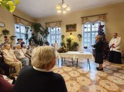 IMG-20251222-WA0424.jpg-Świąteczne spotkania pełne ciepła i życzliwości.