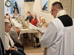 IMG-20251222-WA0486.jpg-Świąteczne spotkania pełne ciepła i życzliwości.