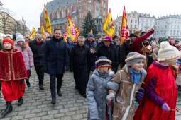 Nq1ox19A.jpeg-Orszak Trzech Króli w Krakowie