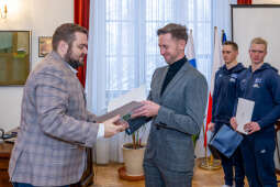 PW_666_ 012_fot. Piotr Wojnarowski.jpg-Sęk, kajakarze, spotkanie, zdjęcia, mistrzowie