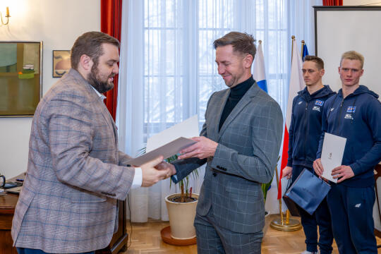 PW_666_ 012_fot. Piotr Wojnarowski.jpg-Sęk, kajakarze, spotkanie, zdjęcia, mistrzowie