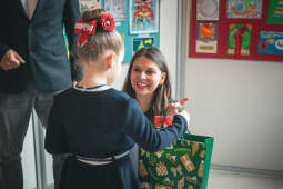 _MG_6399.jpg-Finał konkursu na kartkę świąteczną w klubie Kuźnia