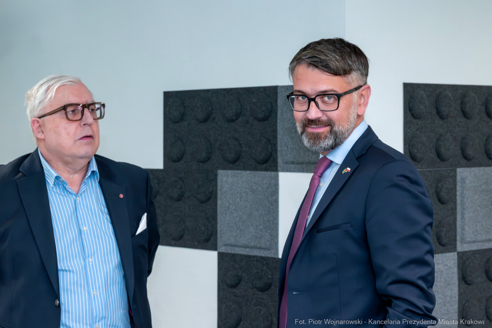 Miszalski, korpus dyplomatyczny, Wesoła, Apteka Designu, zdjęcia  Autor: P. Wojnarowski