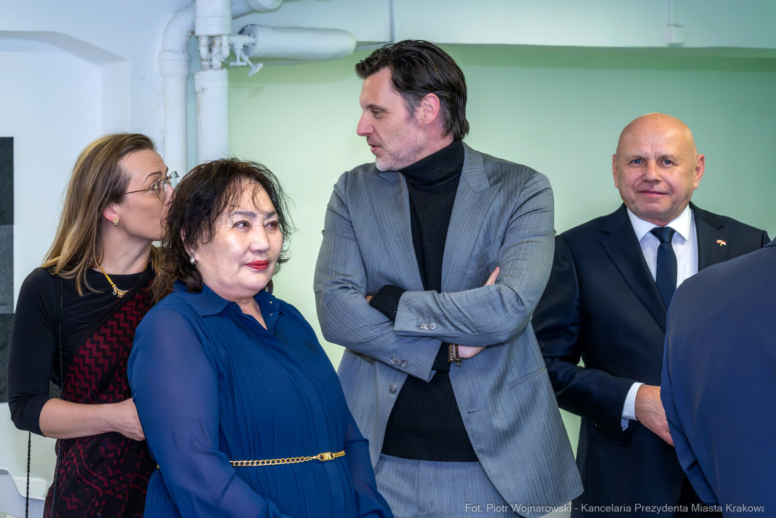 Miszalski, korpus dyplomatyczny, Wesoła, Apteka Designu, zdjęcia  Autor: P. Wojnarowski