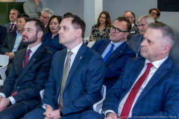 Miszalski, korpus dyplomatyczny, Wesoła, Apteka Designu, zdjęcia