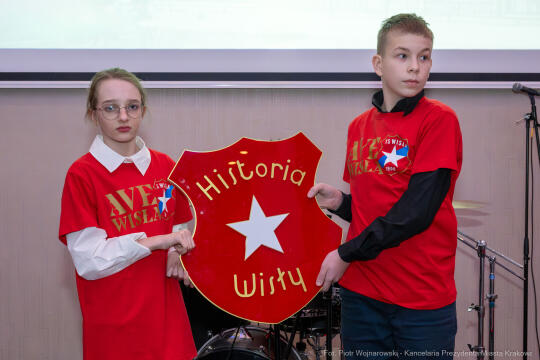 PW_672_ 001_fot. Piotr Wojnarowski.jpg-Miszalski, Wisła Kraków, sztandar, 120 lat, zdjęcia