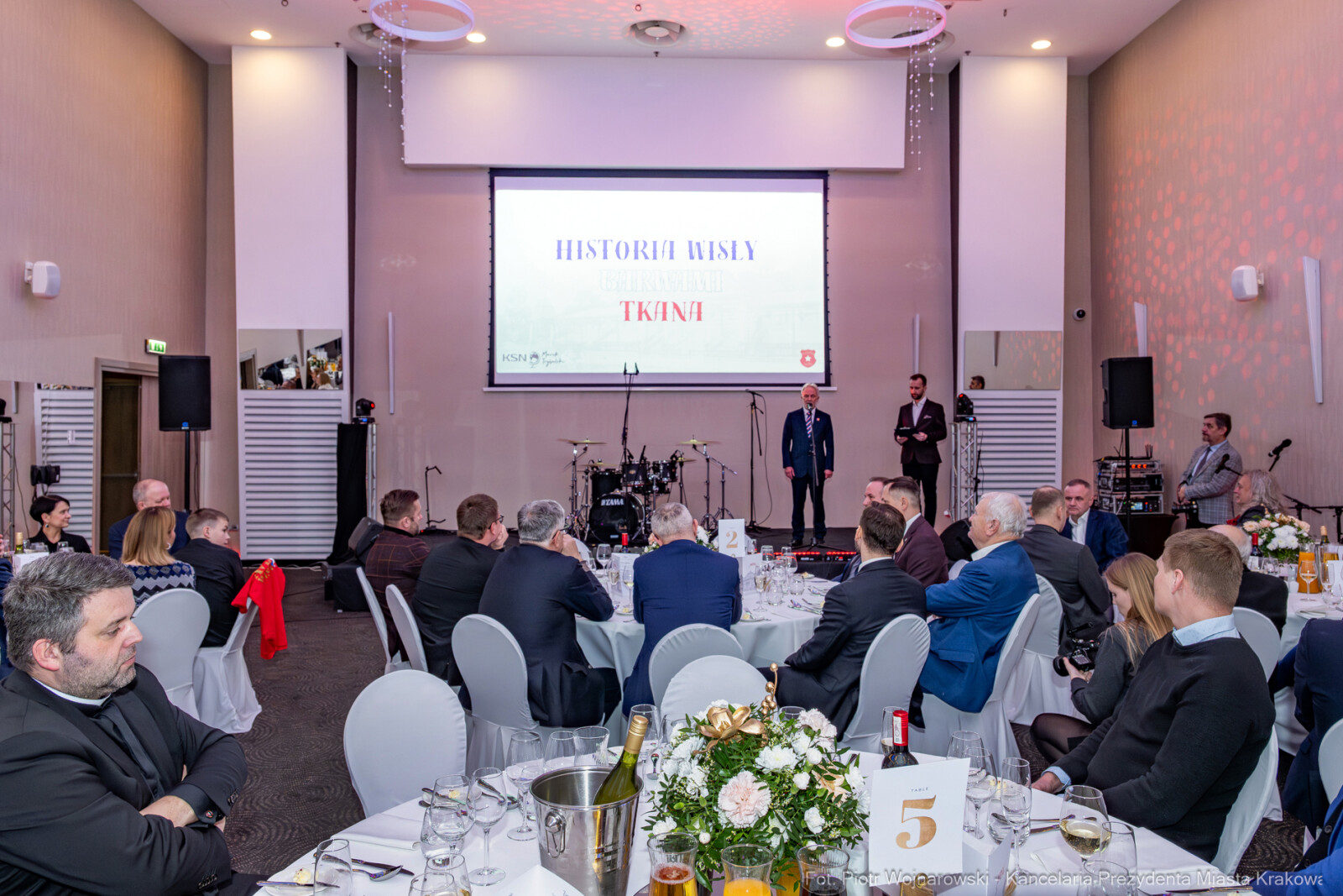 PW_672_ 016_fot. Piotr Wojnarowski.jpg-Miszalski, Wisła Kraków, sztandar, 120 lat, zdjęcia  Autor: P. Wojnarowski