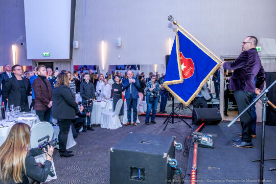 PW_672_ 032_fot. Piotr Wojnarowski.jpg-Miszalski, Wisła Kraków, sztandar, 120 lat, zdjęcia