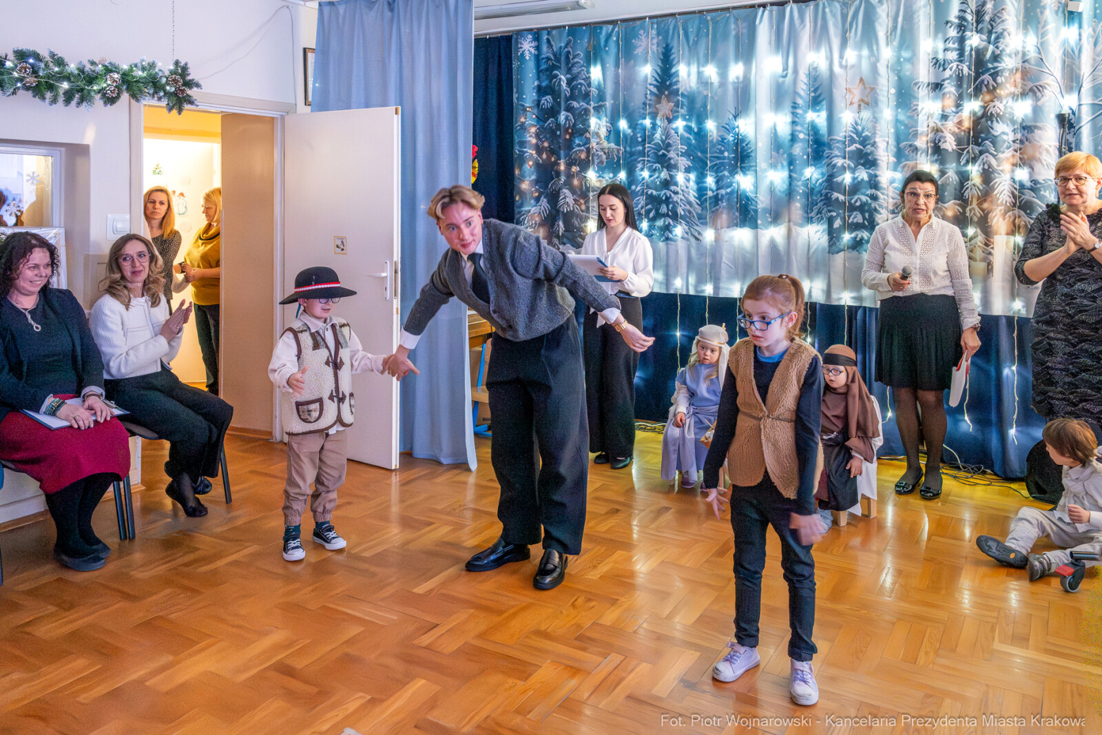 Miszalski, Drabik, Przedszkole nr 100, dzieci, niepełnosprawność, Jasełka  Autor: P. Wojnarowski