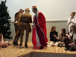 20260120_102408.jpg-Tradycja w nowym wydaniu – jasełka uczniów X LO.