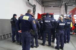 SMK00653.jpg-Bezpieczne działania na lodzie – szkolenie służb