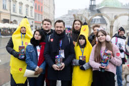 0S4A4817.jpg-34. finał WOŚP. Prezydent Krakowa jednym z wolontariuszy