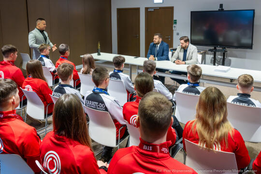 PW_681_ 003_fot. Piotr Wojnarowski.jpg-Sęk, Akademia Karate Tradycyjnego, spotkanie, zdjęcia