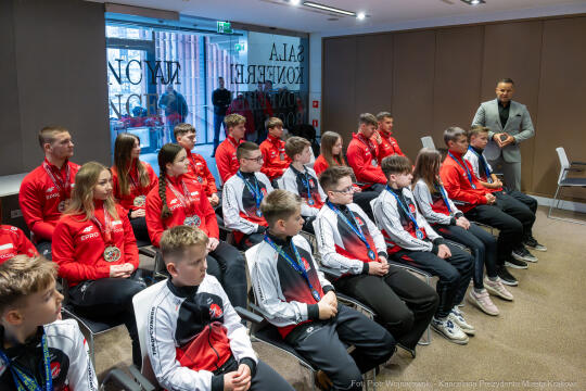 PW_681_ 011_fot. Piotr Wojnarowski.jpg-Sęk, Akademia Karate Tradycyjnego, spotkanie, zdjęcia