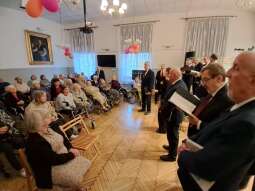 TGQ2v0qi.jpg-Koncert kolęd w wykonaniu Krakowskiego Towarzystwa Śpiewackiego ECHO.