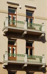 B.8.jpg-kamienica, Batorego 2