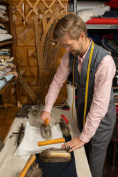 2.jpg-Pracownia Koszernego Stroju Szlafrok Adam Krzepkowski