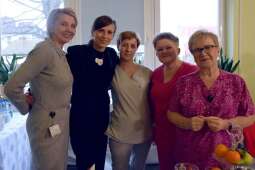 Pani Wiceprezydent  Miasta Krakowa w towarzystwie pracowników Domu