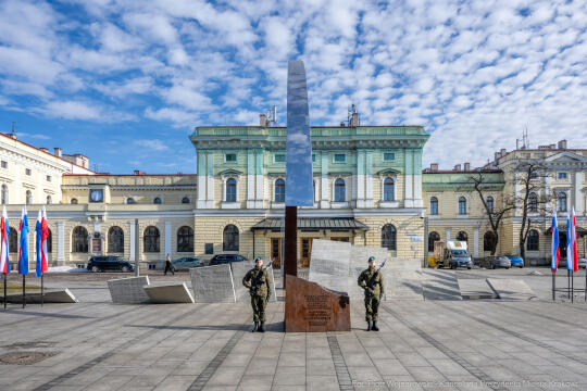 Kukliński, 22 rocznica, obchody, pomnik, znicz, wojsko, zdjęcia
