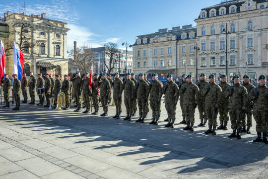 Kukliński, 22 rocznica, obchody, pomnik, znicz, wojsko, zdjęcia